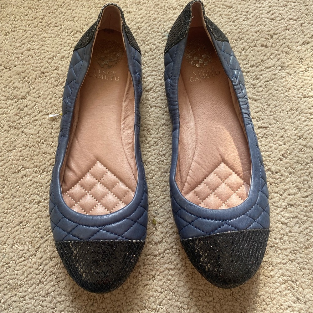 Vince Camuto Fawna leather quilted flats - Picture 2 of 6